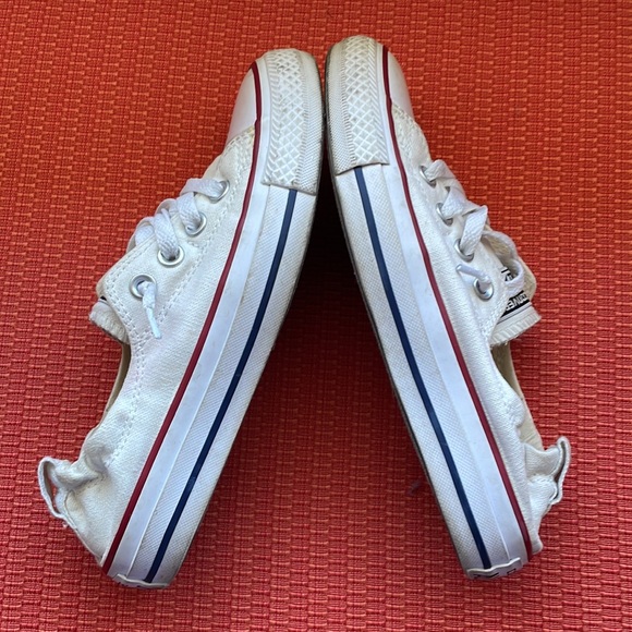 Converse all star chucks. Stretchy back slip on sneaker. Women’s size 6 - Picture 7 of 9